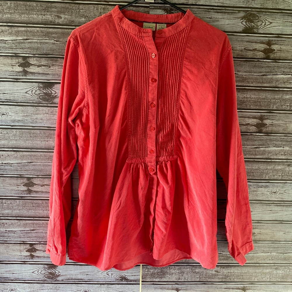 LL Bean Women's Long-Sleeved Button-Down Top Size L Pink/Coral Corduroy Pleated